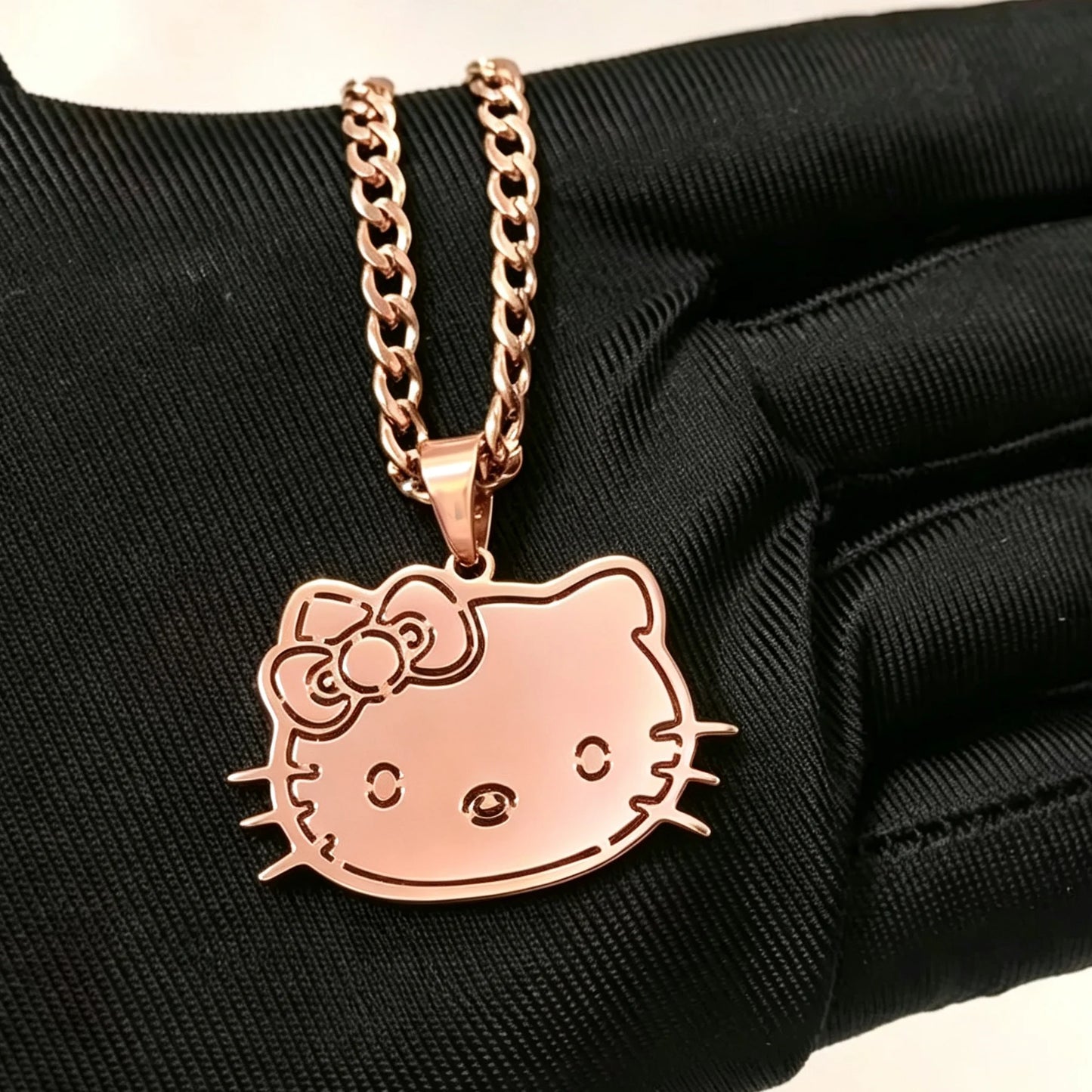 Kinselle Personalized Cartoon Cat Pendant Necklace