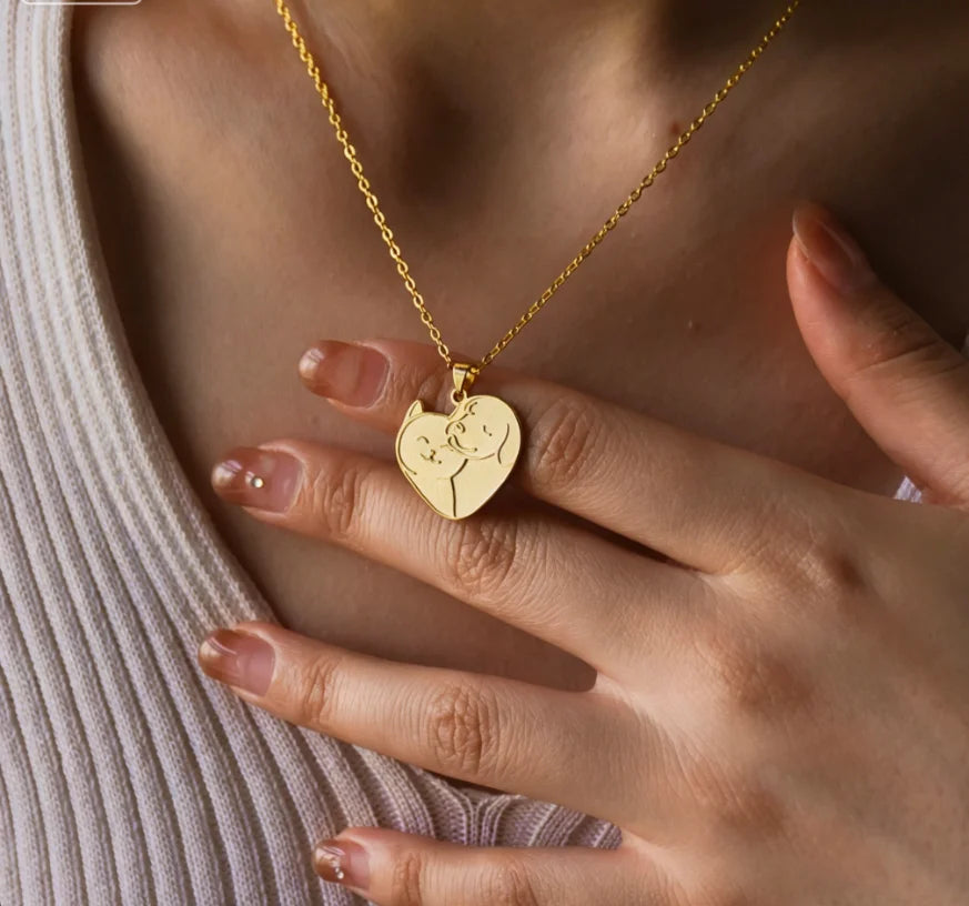 Kinselle Personalized Logo Pendant Necklace