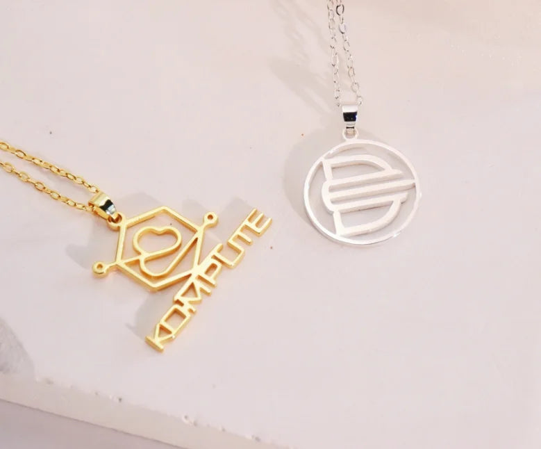 Kinselle Personalized Logo Pendant Necklace