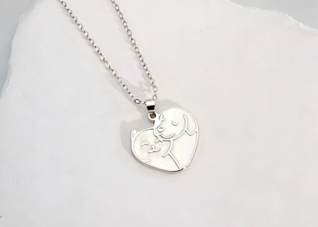Kinselle Personalized Logo Pendant Necklace