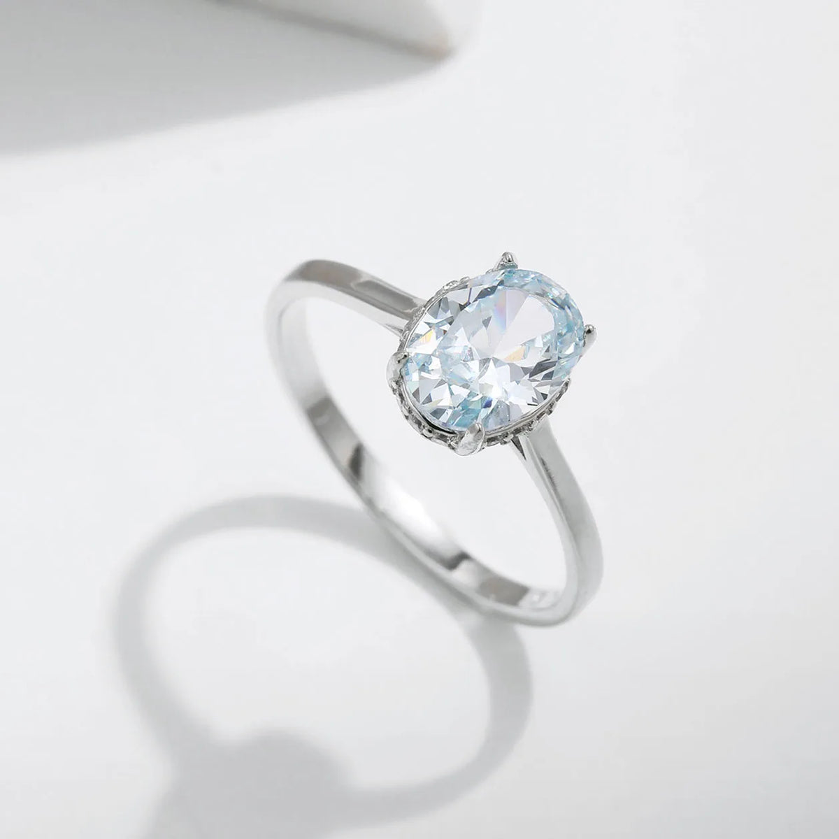 Kinselle Light Blue Oval Zircon Solitaire Ring — 925 Sterling Silver