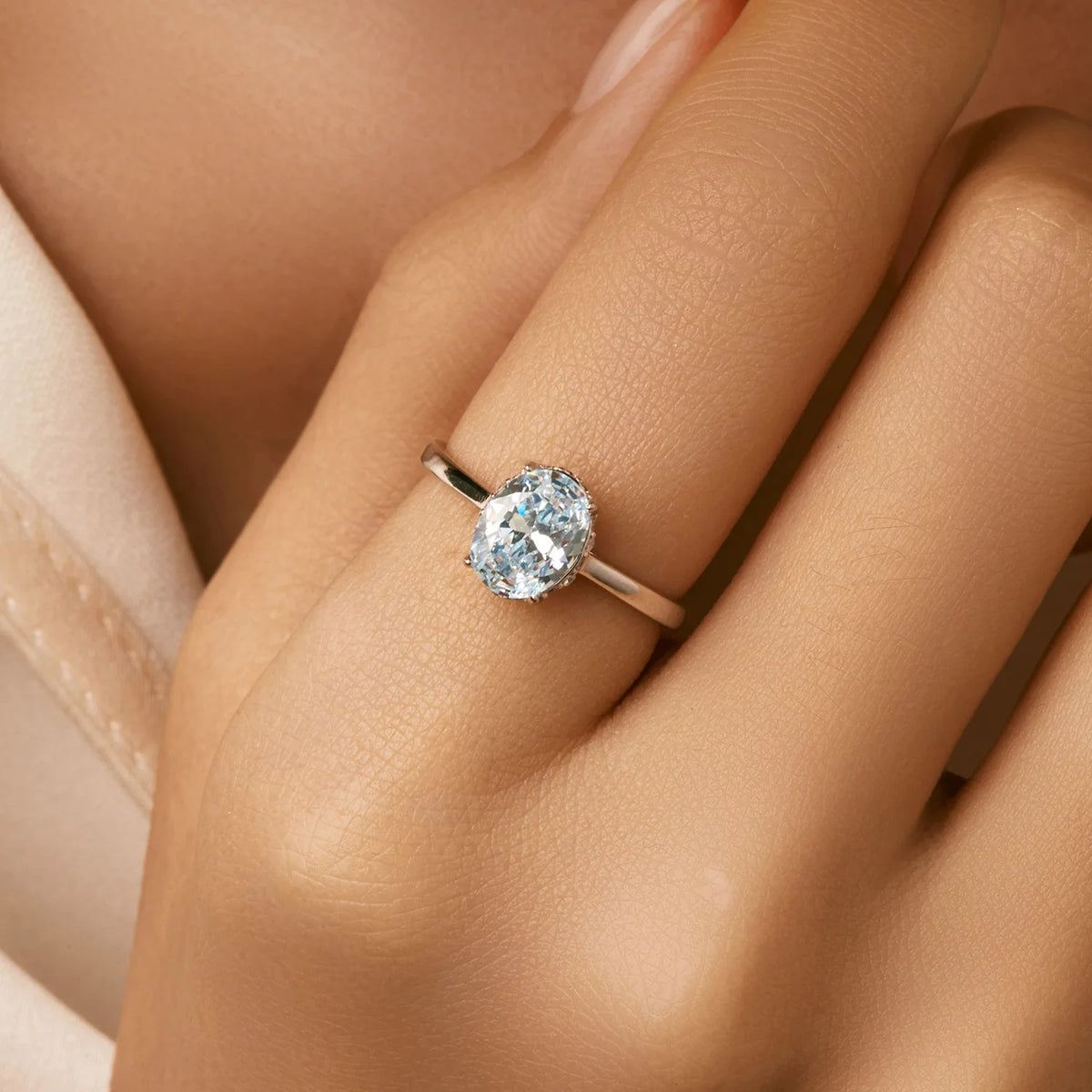 Kinselle Light Blue Oval Zircon Solitaire Ring — 925 Sterling Silver