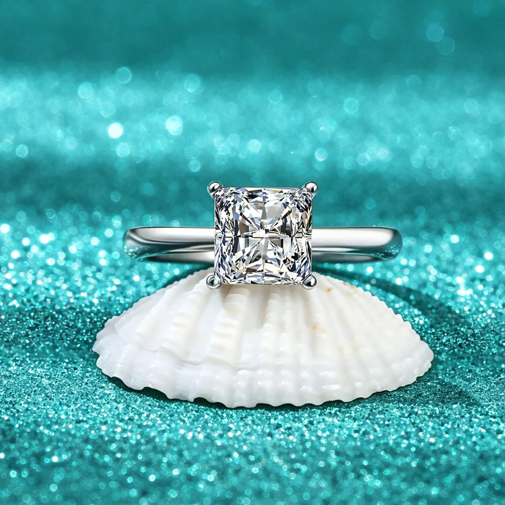 Kinselle 1.5CT Princess-Cut Moissanite Ring — D Color, VVS1, 925 Sterling Silver