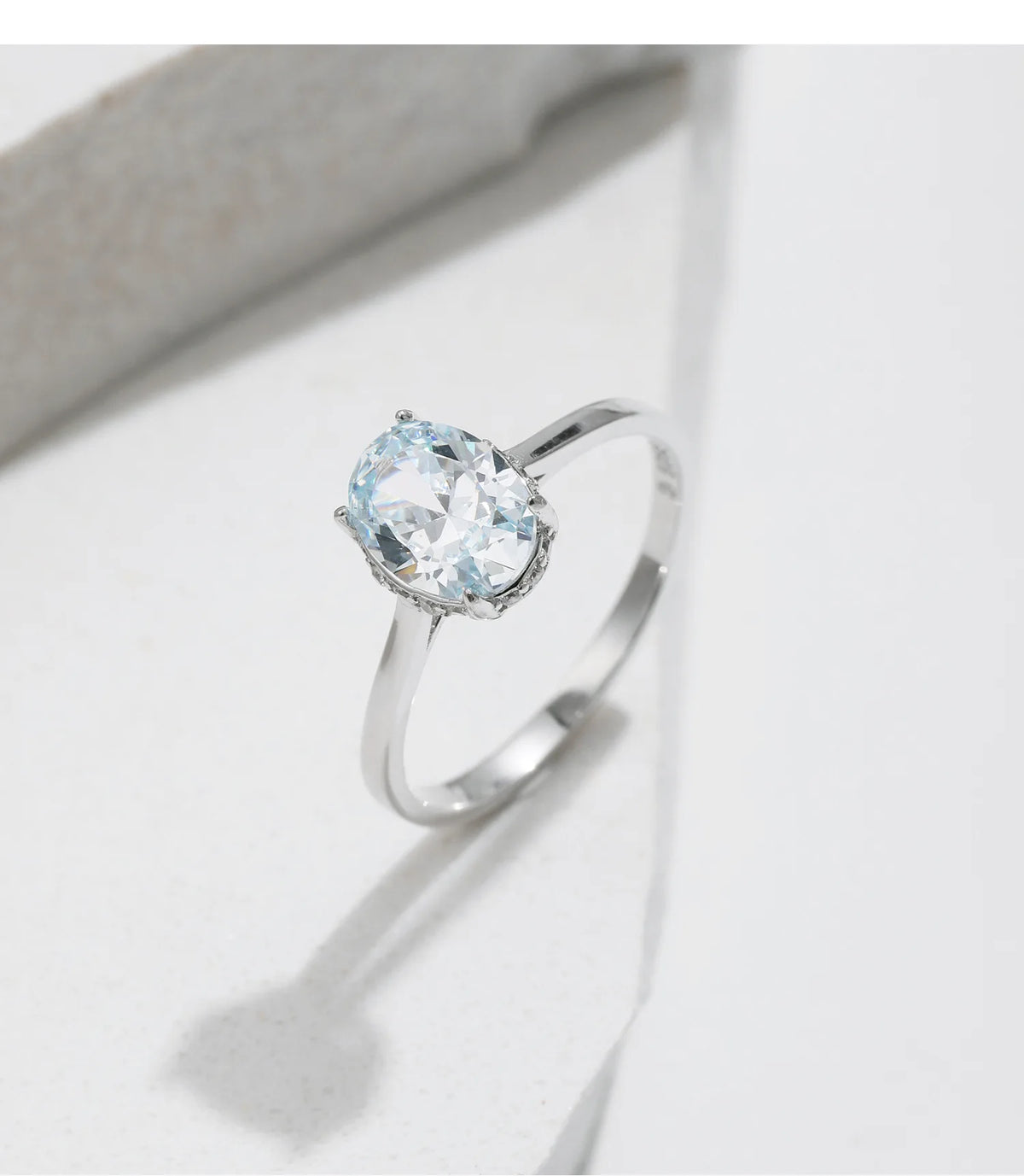 Kinselle Light Blue Oval Zircon Solitaire Ring — 925 Sterling Silver